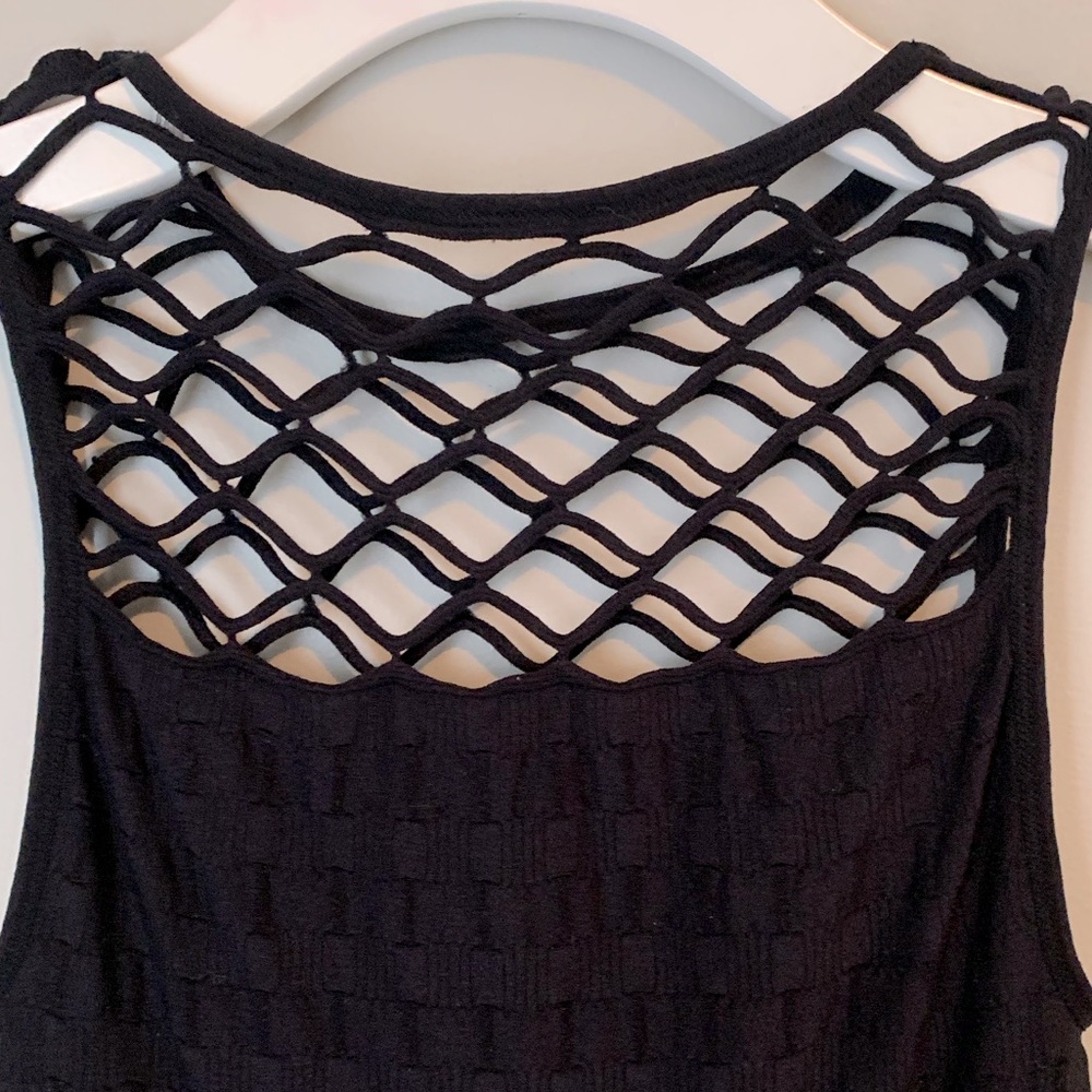 Black camisole spandex type top - Picture 3 of 9